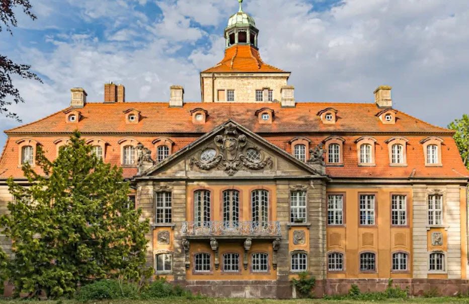 Wasserschloss St. Ulrich, Mücheln, Germany, Germany